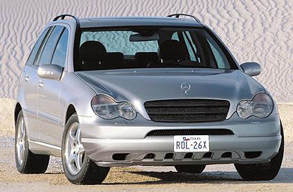 Νέα τετρακίνητη C-Class από τη Mercedes-Benz