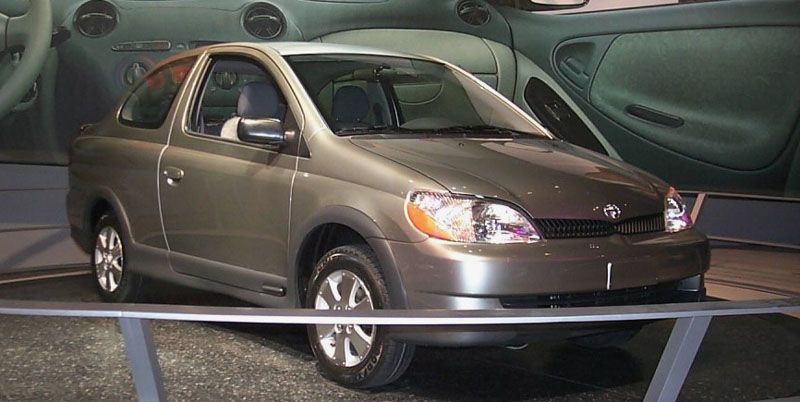 Τοyota Yaris με σύστημα δορυφορικής πλοήγησης από το 2002 στην Κίνα