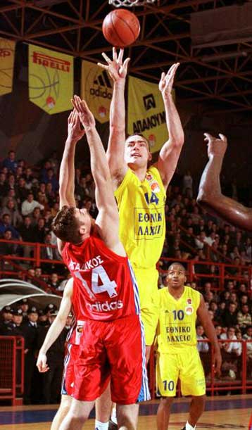 Ο Αντερσεν διάβασε το πιο… ωραίο παραμύθι δίνοντας τη νίκη στο Περιστέρι με 78-76 επί του Πανιωνίο