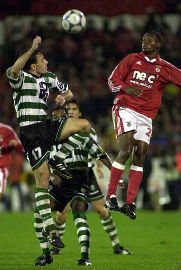 Τον Ρότζερ Γκαλέρα Φλόρες απέκτησε η Μπενφίκα