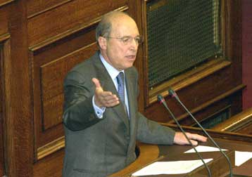 Απόρρητες γίνονται οι δηλώσεις πόθεν έσχες για τους βουλευτές – Δεν θα μπορούν να ασκούν επάγγελμα