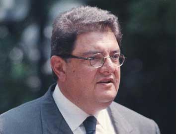 Λανθασμένοι χειρισμοί και κακή συντήρηση τα αίτια της πτώσης του Falcon