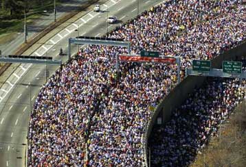 Μεγαλύτερος από ποτέ ο πληθυσμός των ΗΠΑ