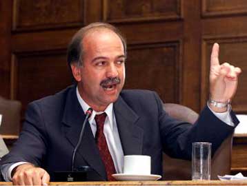 Στα δικαστήρια οδηγεί ο Γιώργος Φλωρίδης τη διοίκηση της ΕΠΟ