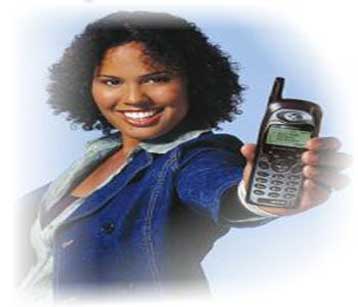 Δεν σχεδιάζει ακόμα αγωγές κατά εταιρειών κινητής τηλεφωνίας ο Πίτερ Αντζελος