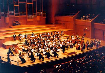 Τα βαλς του αποχαιρετισμού του 2000 από την Κρατική Ορχήστρα Αθηνών