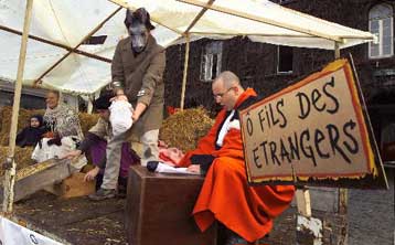 Η «απαγωγή» του νεογέννητου Χριστού τρόπος διαμαρτυρίας στο Βέλγιο