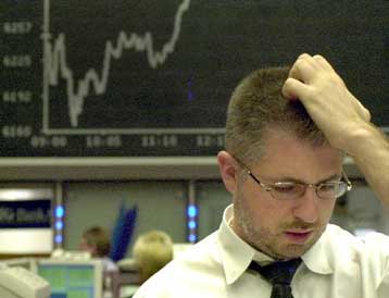 Στο χαμηλότερο επίπεδο των τελευταίων δύο ετών υποχώρησε η καταναλωτική εμπιστοσύνη στις ΗΠΑ