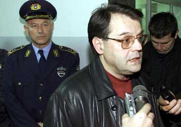 Τα τελικά εκλογικά αποτελέσματα στη Σερβία επαναβεβαιώνουν το τέλος της παντοδυναμίας Μιλόσεβιτς