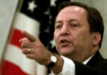 «Αναπόφευκτη» η επιβράδυνση του ρυθμού ανάπτυξης της αμερικανικής οικονομίας, δηλώνει ο Σάμερς