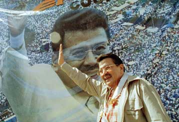 Τα «χτυπήματα» δεν πτοούν τον πρόεδρο των Φιλιππίνων – Σύλληψη αρχηγού ισλαμικής οργάνωσης