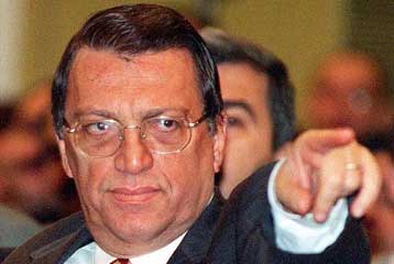 Θα υποβαθμιστεί ο ρόλος των στρατηγών στην πολιτική ζωή της Τουρκίας, υποστηρίζει ο Γιλμάζ