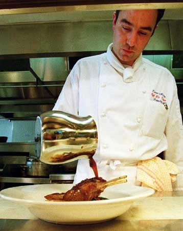 Ελληνικά και υγιεινά θα τραφούν οι επισκέπτες της Αθήνας το 2004