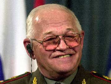 Αποφασισμένη η Ρωσία να προχωρήσει στην πώληση συμβατικών όπλων προς το Ιράν