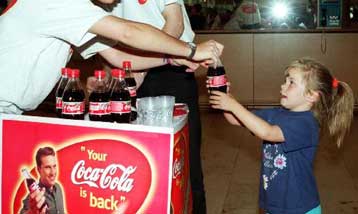 Στον τομέα των γαλακτοκομικών στρέφει το βλέμμα της η Coca – Cola