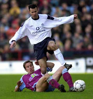 Ο Σόλσκιερ λύτρωσε στο 85 τη Μάντσεστερ Γιουνάιτεντ, 1-0 την Αστον Βίλα