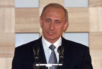 Μετά τον Τύπο και τις περιφέρειες, τα κόμματα ο επόμενος «στόχος» του Πούτιν