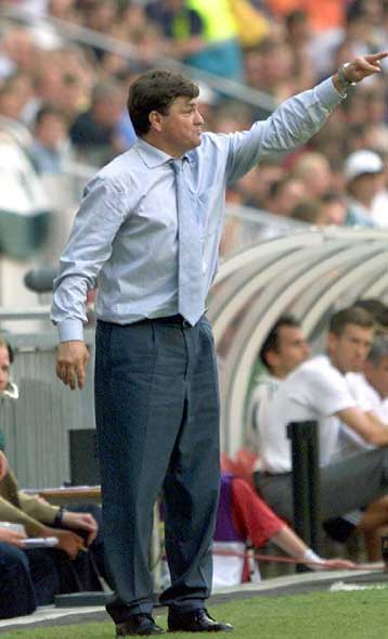 Τελευταία επιλογή των Ισπανών η πρόσληψη ξένου προπονητή στην εθνική τους ομάδα