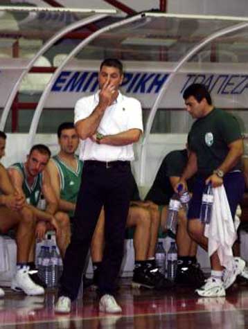 Παραιτήθηκε ο προπονητής του Μακεδονικού Δημήτρης Τσολάκης