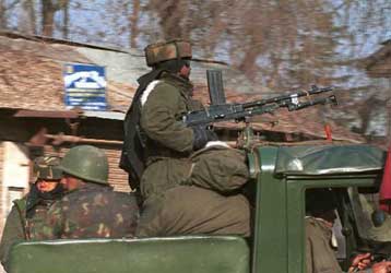 Επτά νεκροί και 20 τραυματίες στο Κασμίρ από έκρηξη παγιδευμένου αυτοκινήτου