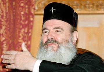 Πόρτα – πόρτα ξεκινά η Εκκλησία τη συλλογή υπογραφών – Νέα επίθεση Χριστόδουλου στην κυβέρνηση