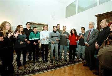 Τα χριστουγεννιάτικα κάλαντα έψαλαν το μεσημέρι του Σαββάτου στον πρόεδρο της Βουλής