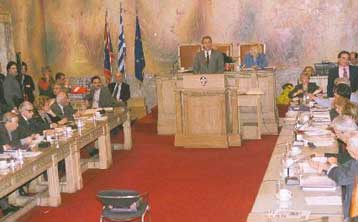 Η πρώτη «αντιπολίτευση» Αβραμόπουλου στην κυβέρνηση  – Ψηφίστηκε ο προϋπολογισμός του Δήμου για το 2