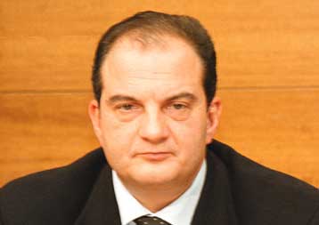 Πρωτοβουλία Καραμανλή για εκτόνωση της εσωκομματικής κρίσης στη ΝΔ