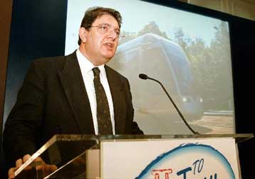 Τον Ιανουάριο η προκήρυξη των διαγωνισμών για προαστιακό σιδηρόδρομο και τραμ