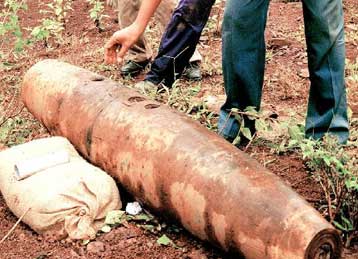 Aναζητώντας τις χαμένες βόμβες στο Ανόι