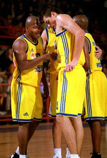 Η Ζαλγκίρις έσπασε το σερί του Περιστερίου με 86-73