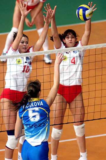 Τρίτη ήττα του Φιλαθλητικού στο Champions League γυναικών, 3-0 από τη Νάφτα Πίλα