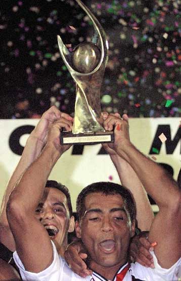 Τρία γκολ ο Ρομάριο στον τελικό του Κυπέλλου Μερκοσούρ – Η Βάσκο ντα Γκάμα 4-3 την Παλμέιρας