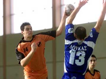 Ο ΣΑΚΑ την έκπληξη, 28-26 το Φίλιππο – Τα αποτελέσματα της 11ης αγωνιστικής