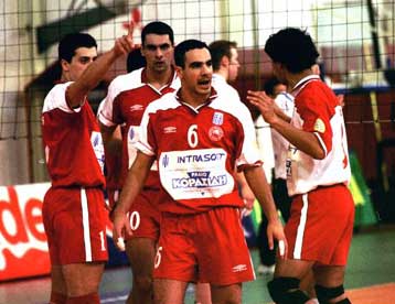 Έμεινε ζωντανός ο Ολυμπιακός, 3-0 τη Βρέβοκ για το Champions League ανδρών