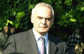 Μήνυμα συνεργασίας μετέφερε στους Σέρβους της Βοσνίας ο Ακης Τσοχατζόπουλος