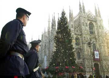 Αναρχική οργάνωση αναλαμβάνει την ευθύνη για τη παρ ολίγον τραγωδία στον καθεδρικό ναό του Μιλάνου