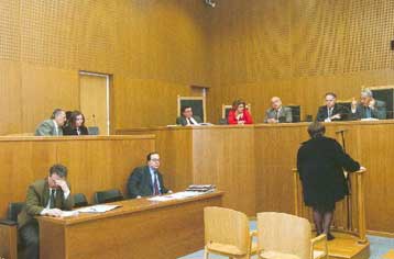 Τη θεσμοθέτηση του πολιτικού όρκου και για τους χριστιανούς ορθόδοξους επεξεργάζεται το υπουργείο Δι