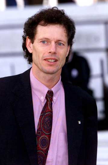 Τις διεθνείς σχέσεις της Μπενφίκα δεν θα χειρίζεται πλέον ο Μισέλ Πρεντ Ομ