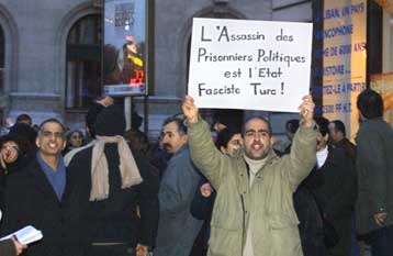 Ανήσυχη δηλώνει η Διεθνής Αμνηστία για την έφοδο των δυνάμεων ασφαλείας στις τουρκικές φυλακές