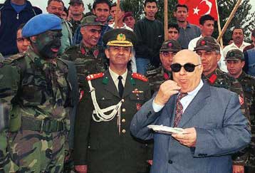 Αδιάλλακτος και προκλητικός για μία ακόμη φορά ο Ντενκτάς