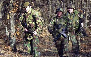 Με όλα τα μέσα ετοιμάζεται να απαντήσει στους Αλβανούς αντάρτες το Βελιγράδι