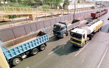 Περιορίζεται η κυκλοφορία των φορτηγών κατά τις ημέρες των εορτών