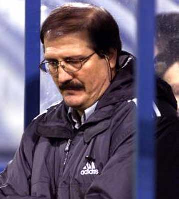 Παρελθόν ο Βασιλείου από την τεχνική ηγεσία του ΟΦΗ – Πρόταση των Κρητικών σε Ιορντανέσκου