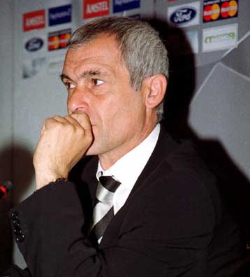 Οκτώ προπονητές διεκδικούν τον τίτλο του καλύτερου στον κόσμο για το 2000