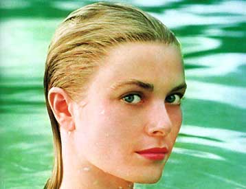 Η Γκουινέθ Πάλτροου θα ενσαρκώσει την Γκρέις Κέλι