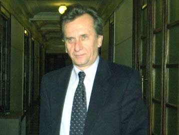 Αυξημένες οι δημόσιες δαπάνες το 10μηνο του 2000