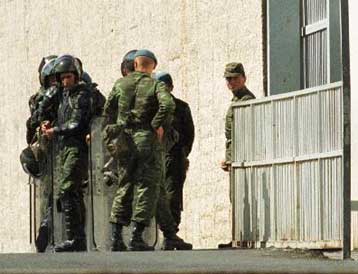 Αιματηρή επιδρομή των τουρκικών δυνάμεων ασφαλείας κατά των απεργών πείνας στις φυλακές