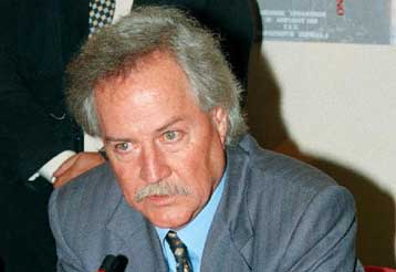 Και τρίτο στέλεχος της ΝΔ στο κόμμα Αβραμόπουλου – Ενδεχόμενη προσχώρηση και του προέδρου του ΤΕΕ