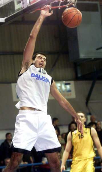 Ο Καράγκουτης κορυφαίος της όγδοης αγωνιστικής της Α1 μπάσκετ